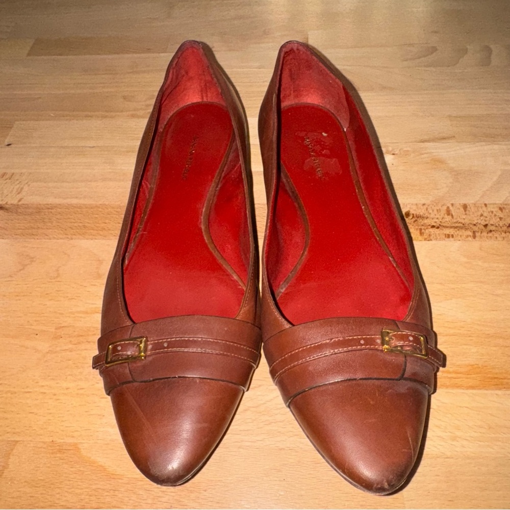 Banana Republic-   Brown Leather Women's Flats. Size 9.5‎
